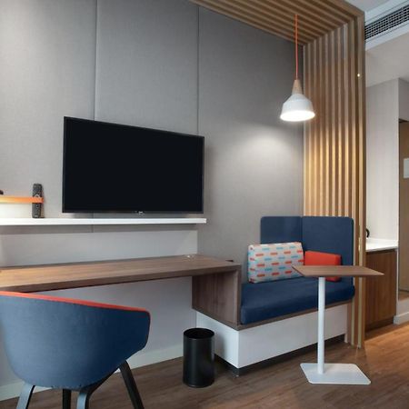 Holiday Inn Express Shanghai Hongqiao North By Ihg Fengbang Exteriör bild
